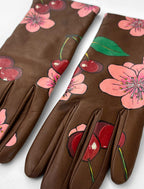Gants d'art originaux x Ganterie Boon 1884 - 'Cerises'