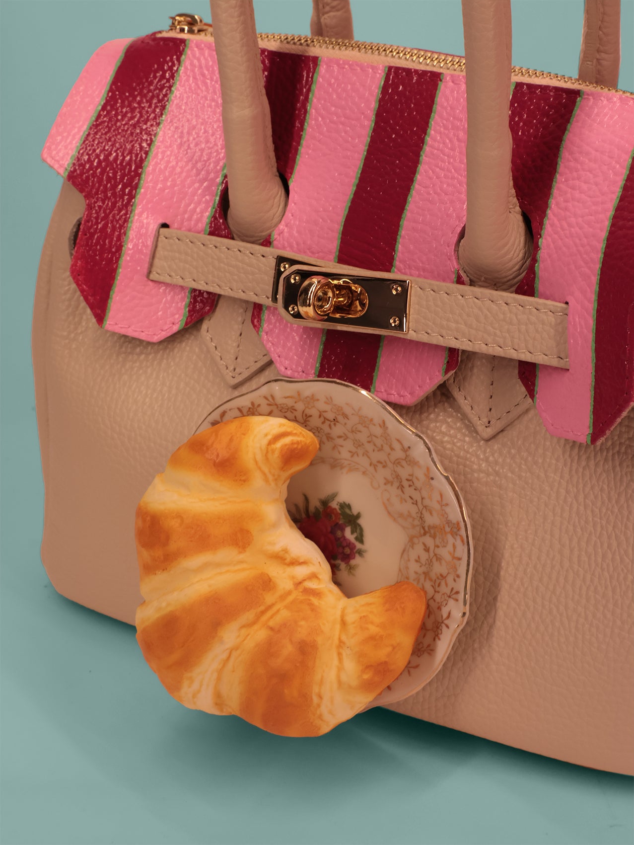 Limited Edition 1/1 - Artbag The Little Bella - 'Croissant' 