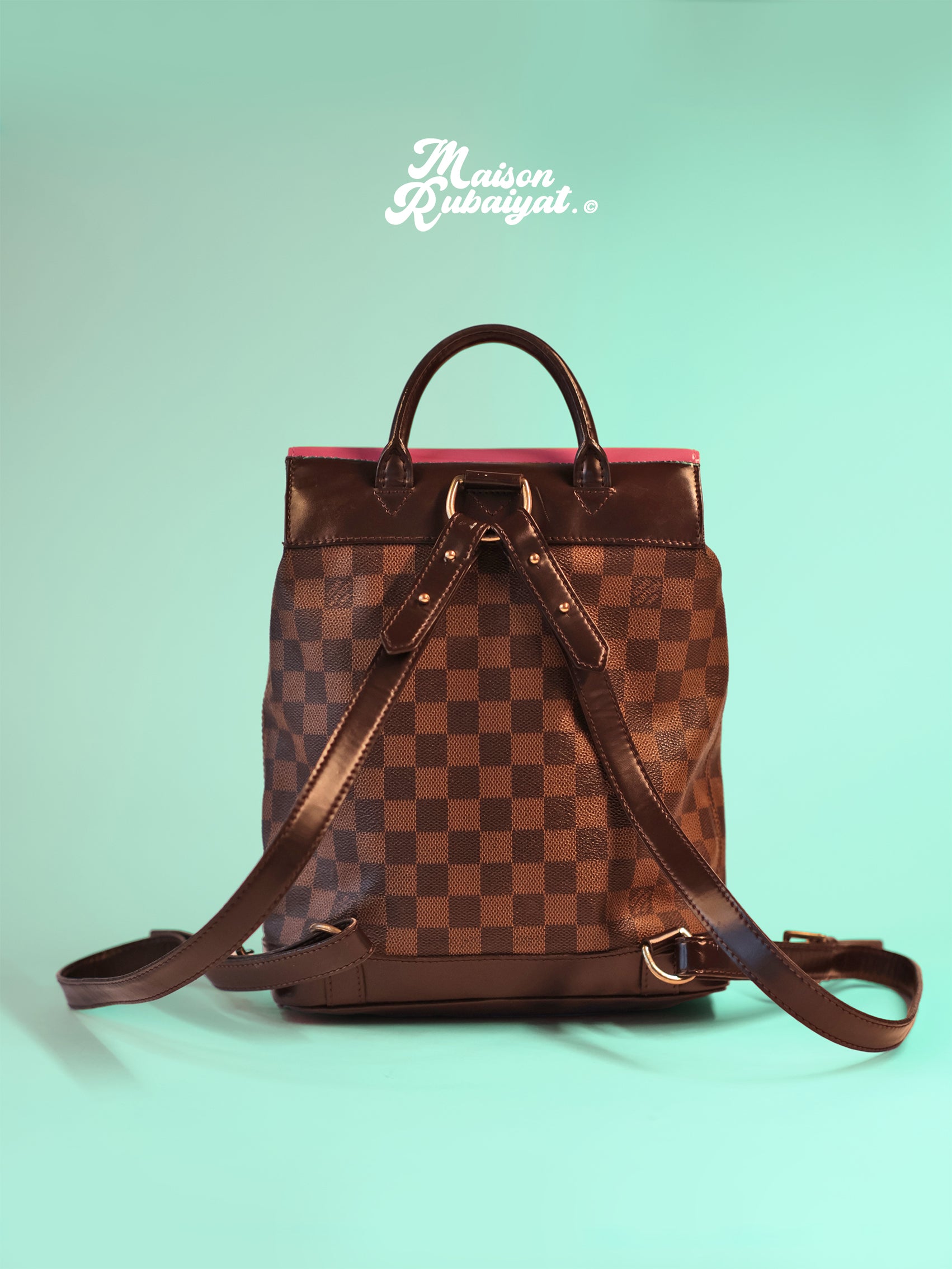Sac à dos Louis Vuitton Damier Ebene Soho en édition limitée – Un luxe majestueux et intemporel 