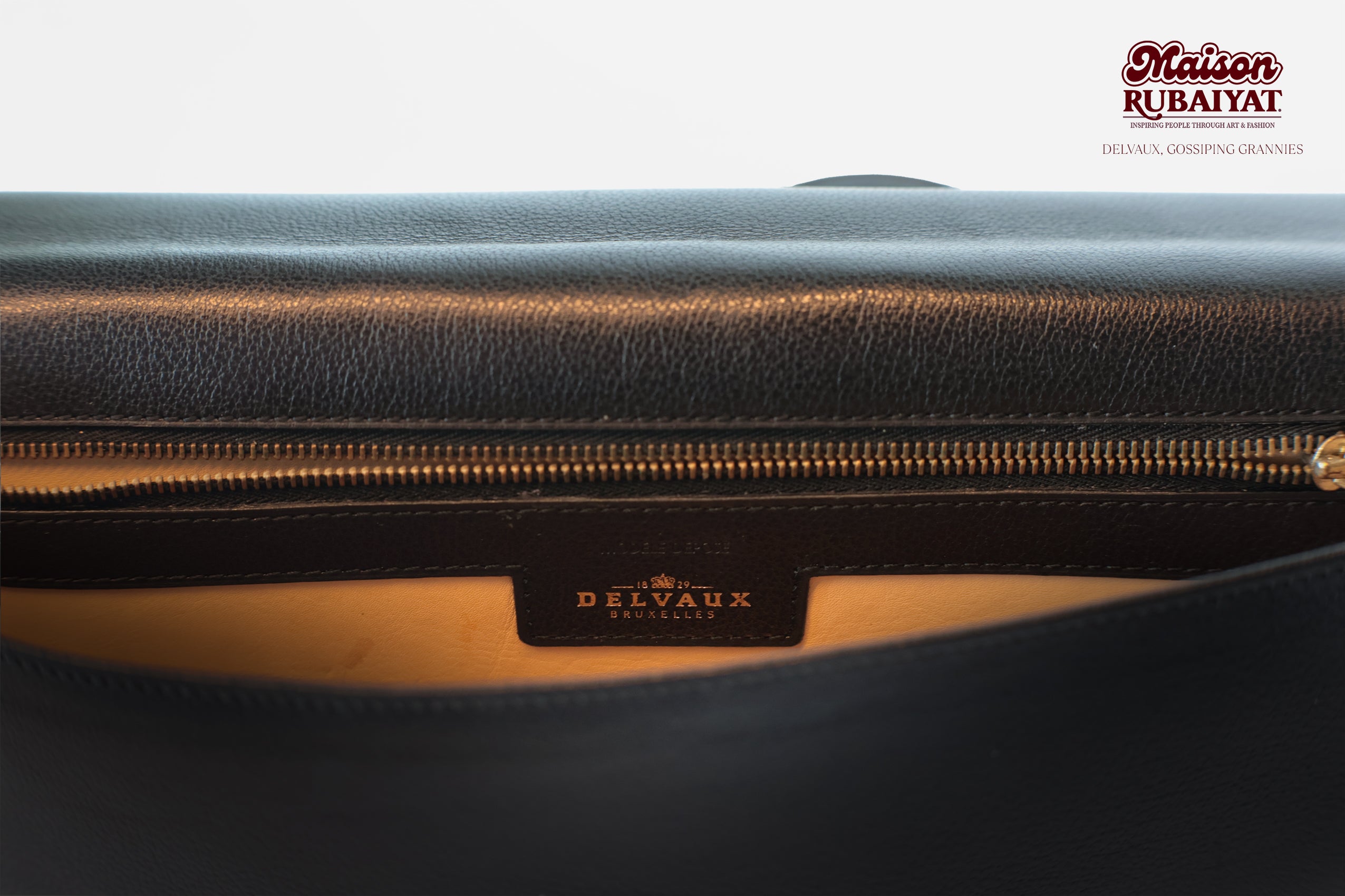 Limitierte Auflage 1/1 – Große Clutch von Delvaux – „Gossiping Grannies“ 